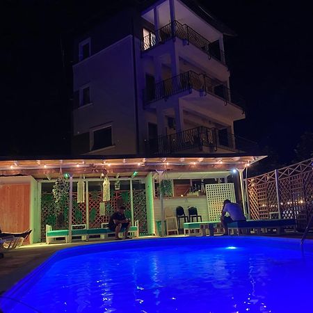 Breeze Villa Mamaia Nord Нэводари Экстерьер фото