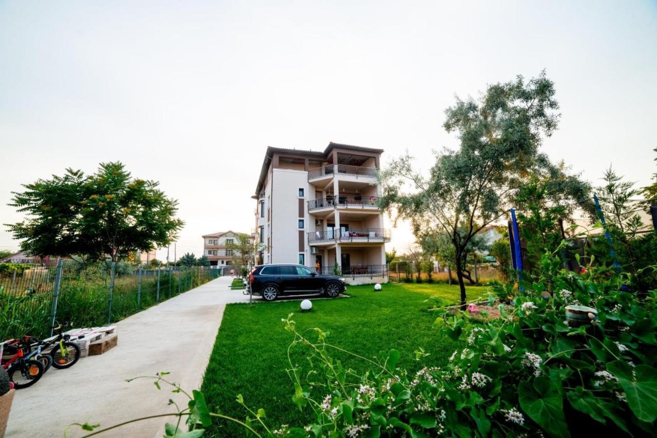 Breeze Villa Mamaia Nord Нэводари Экстерьер фото