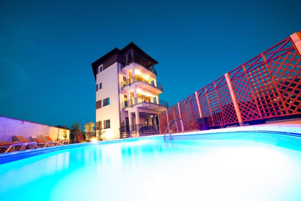 Breeze Villa Mamaia Nord Нэводари Экстерьер фото