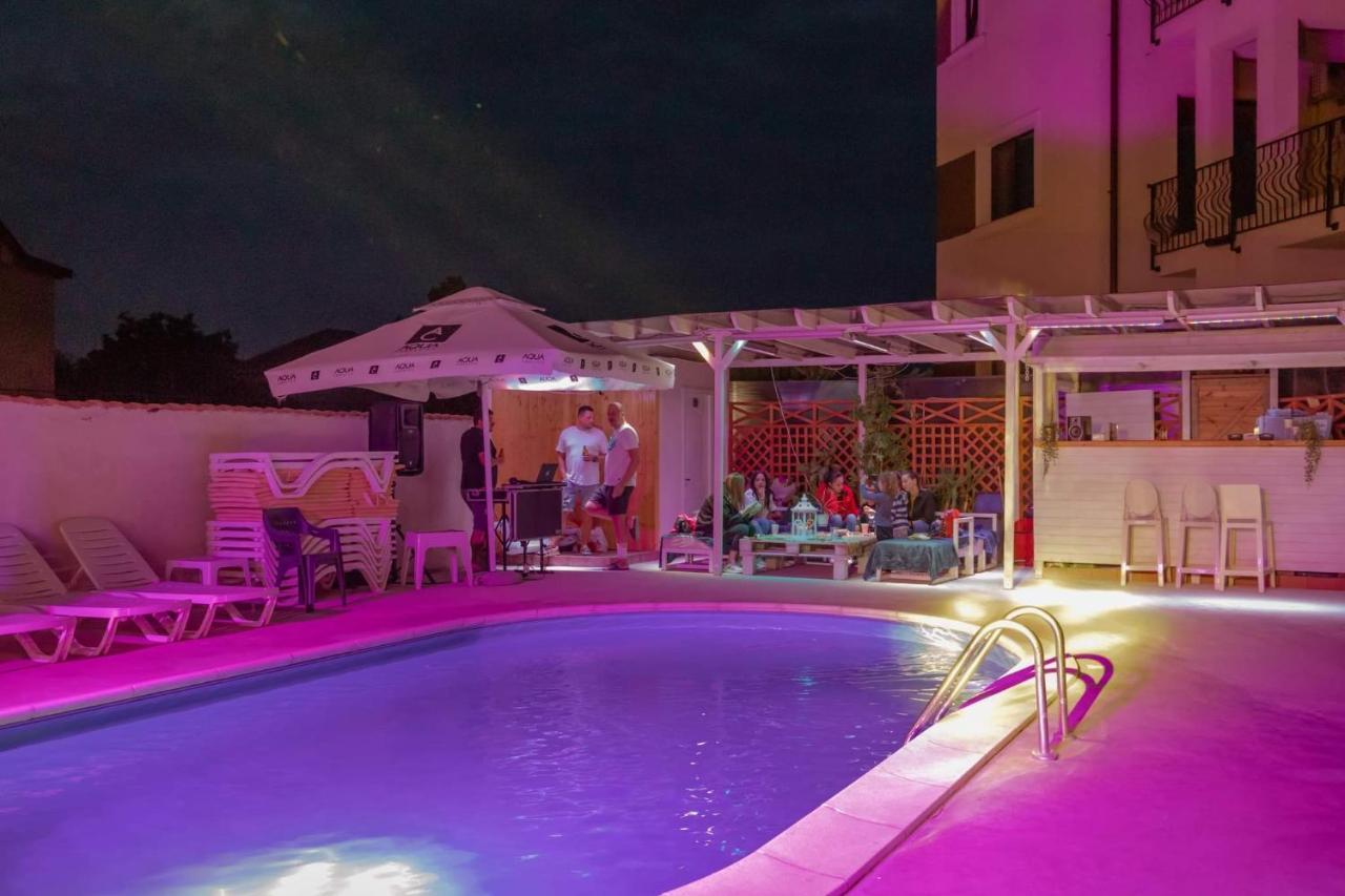 Breeze Villa Mamaia Nord Нэводари Экстерьер фото
