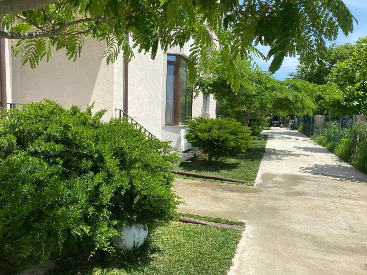 Breeze Villa Mamaia Nord Нэводари Экстерьер фото